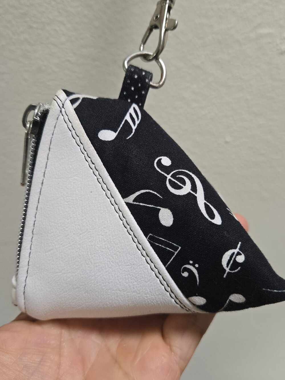 Triangle Coin Purse - Picture 2 of 4